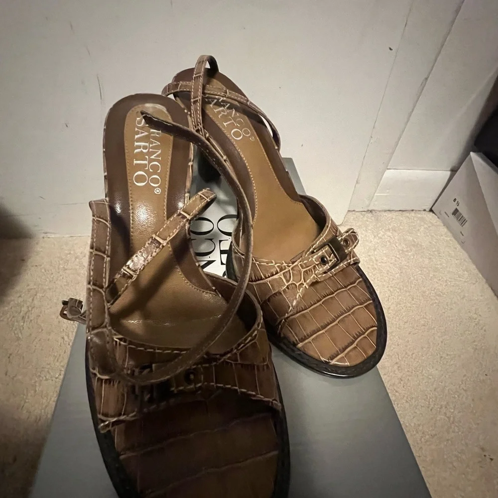 Shoes - Picture 2 of 2